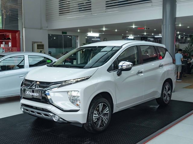 Xem trước Mitsubishi Xpander 2022 sắp ra mắt: Tươi mới hơn, có khả năng trang bị phanh tay điện tử và hộp số CVT - Ảnh 5.