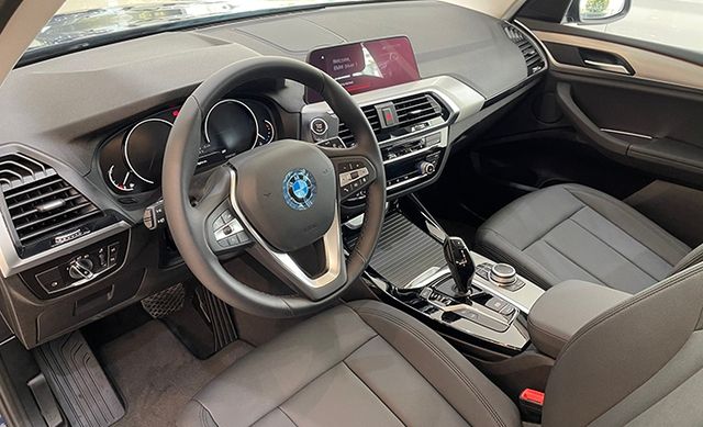 Tình hình khan hàng, BMW X3 vẫn đang giảm giá 170 triệu đồng tại các đại lý, đang đối đầu mạnh mẽ với Mercedes-Benz GLC trong mùa dịch - Hình 3.