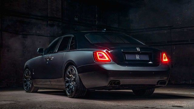 Rolls-Royce Ghost Black Badge - Biểu tượng sang trọng mới của giới thượng lưu - Hình 2.