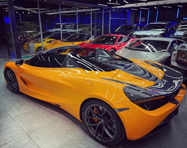 Cô gái xinh đẹp 9X kinh doanh quần áo tại TP. HCM đã sở hữu siêu xe McLaren 720S Spider triệu đô chỉ sau 30 phút, kết hợp với chiếc Mercedes-AMG G 63 độ Hermes - Ảnh 5.