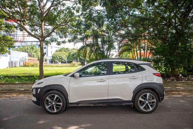 Yêu thích Seltos nhưng lại quyết định chọn Hyundai Kona, người dùng đánh giá: Lái xe êm ái, tiện nghi phù hợp với túi tiền, chỉ cần khắc phục 3 điểm yếu là hoàn hảo - Ảnh 3.