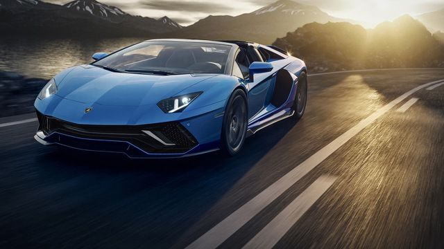 Lamborghini Aventador LP780-4 Ultimae đã bị bán hết, đánh dấu hồi kết của Aventador - Hình 1.