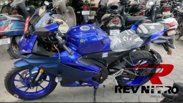 Yamaha R15 thế hệ mới lộ diện không che chắn: Cập nhật thêm các tính năng mà cộng đồng 'dân chơi' Việt yêu thích - Hình 1.