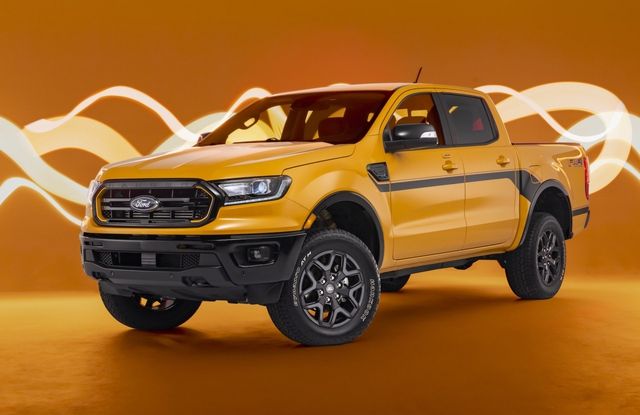 Khám phá phiên bản Ford Ranger Splash 2022, lấy cảm hứng từ thập kỷ 1990 - Ảnh 1.