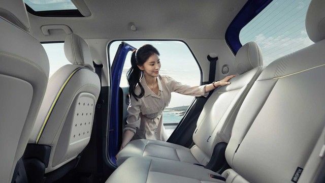 Hyundai Casper tiết lộ nội thất lần đầu: Chiếc xe đầu tiên có ghế lái có thể gập phẳng, có giá từ 270 triệu đồng, 'hot' đến mức Tổng thống Hàn Quốc cũng đặt một chiếc - Ảnh 4.