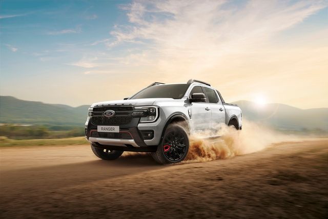 Ford Ranger Stormtrak ra mắt tại Việt Nam: Giá chưa được tiết lộ, có thiết kế mạnh mẽ hơn phiên bản Wildtrak, tạo thêm áp lực cạnh tranh cho Triton Athlete - Hình 2.