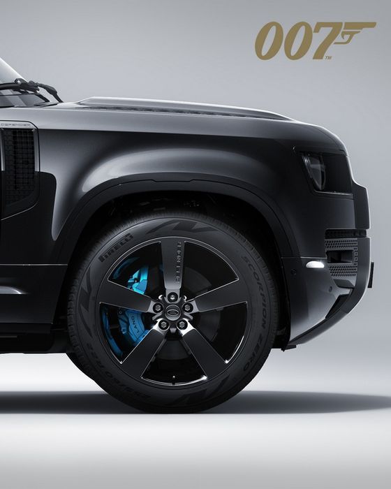 Phiên bản SUV Land Rover Defender V8 Bond Edition - Sự kết hợp đẳng cấp giữa vẻ dã man và sang trọng dành cho người hâm mộ nhiệt thành của điệp viên 007 - Hình ảnh 3.