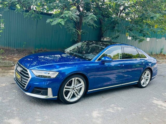 Audi S8 2021 hiếm hoi về Việt Nam với màu sắc độc đáo thu hút các doanh nhân thuộc mệnh Thủy - Ảnh 1.