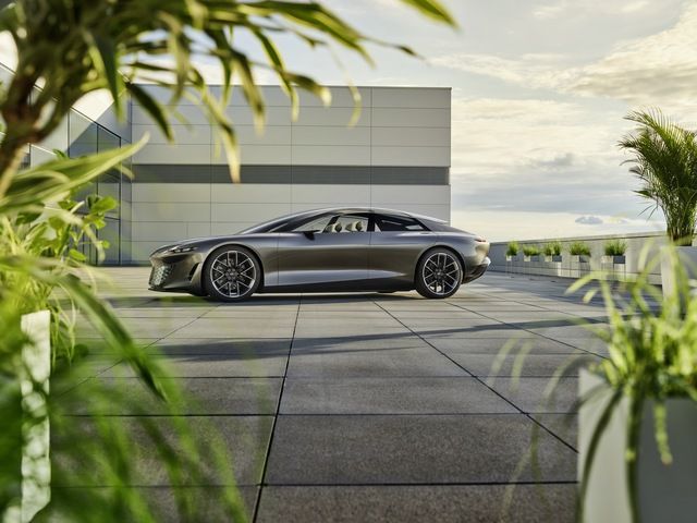 Audi Grandsphere Concept: Tái hiện công thức mới cho Audi A8