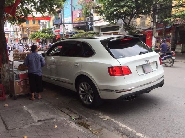 Không có garage sang trọng như Nguyễn Quốc Cường, đại gia ở Hải Phòng khiến cộng đồng kinh ngạc khi giấu dàn siêu xe trăm tỷ trong ngôi nhà chưa hoàn thiện - Ảnh 5.