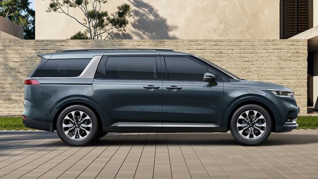 THACO công bố giá Kia Carnival 2022 từ 1,2 tỷ đồng, khiến cộng đồng tranh cãi khi xác định mẫu xe này thuộc phân khúc SUV đô thị - Ảnh 5.