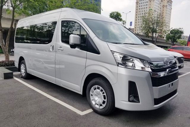 5 mẫu xe đang bán chạy ngược xu hướng trong mùa dịch: Mazda dẫn đầu, Toyota Hiace tăng trưởng lên đến 275% - Ảnh 1.