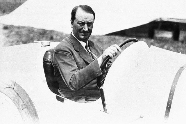 Hành Trình Xây Dựng Đế Chế Xe Hơi Đỉnh Cao Của Ettore Bugatti: Tự Chế Ô Tô Ở Tuổi 18, Luôn Đưa Ra Các Ý Tưởng Vượt Thời Gian và Cuộc Đời Liên Quan Chặt Chẽ Với Những Chiếc Xe Đua - Hình 3.