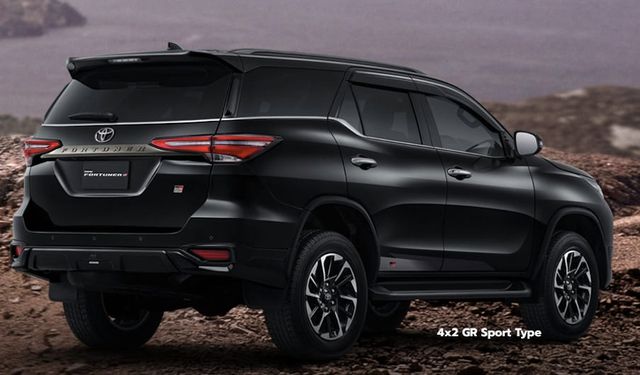 Toyota Fortuner GR Sport 2022 lần đầu xuất hiện tại Đông Nam Á, có thể sớm có mặt tại Việt Nam để cạnh tranh với Ford Everest - Hình 2.