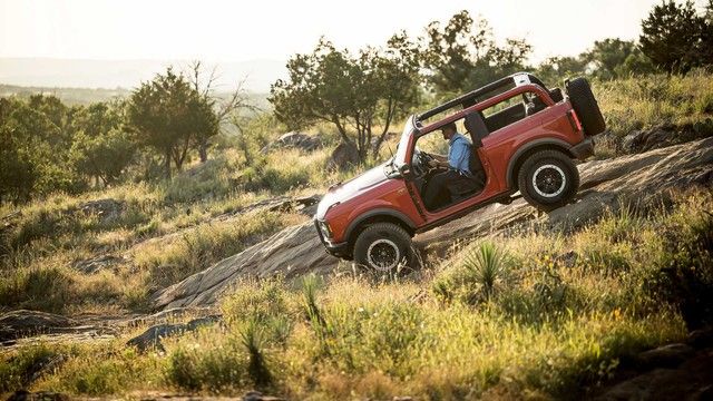 Ford Bronco 'rên rỉ' gây lo lắng cho nhiều người - Hình 5.