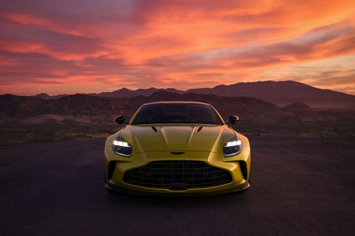 Aston Martin Vantage 2024 ra mắt chính thức, công suất vượt qua ngưỡng 650 mã lực - Ảnh 3.