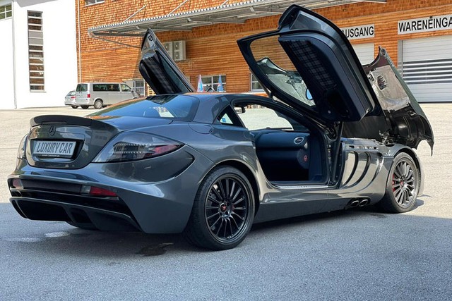 Siêu xe Mercedes SLR McLaren 722 cánh chim được bán với giá gấp 15 lần so với giá mua mới, ngang với Bugatti Chiron - Ảnh 2.