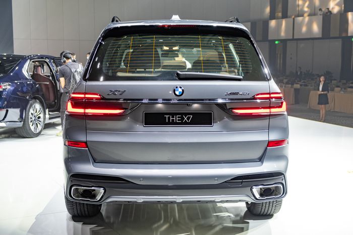 BMW X7 thể hiện 'sức trẻ' trong dòng xe gia đình hạng sang tại BCA 2023 - Hình 7.