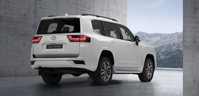 Người mua Toyota Land Cruiser 300 mới sẽ không thể bán lại xe trong ít nhất 1 năm vì lí do này - Hình 1.