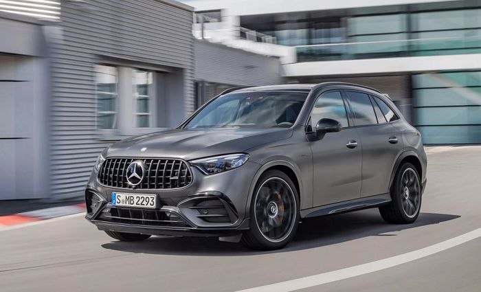 Mercedes-Benz GLC 2023 ra mắt phiên bản mới: Dường như là xe gia đình thông thường nhưng mạnh mẽ hơn cả Lamborghini Urus - Hình 2.