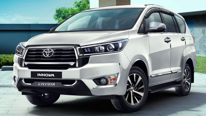 Toyota Innova đã làm cho chúng ta phải mê mẩn hơn với một lý do mới: Một chiếc xe cũ vẫn được nâng cấp dù đã có phiên bản mới ra mắt - Hình 2.