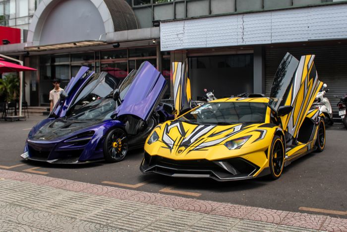 Chủ cũ đầu tư hàng tỷ đồng và nhiều thời gian để độ chiếc Lamborghini Aventador duy nhất ở Việt Nam. Sau khi mua lại, đại gia An Giang chỉ dán lại để tạo dấu ấn riêng - Ảnh 1.