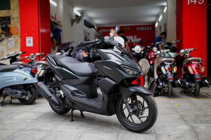 Honda Vario 160 nhập khẩu tư nhân giảm giá mạnh trước khi xe chính hãng ra mắt - Hình 1.