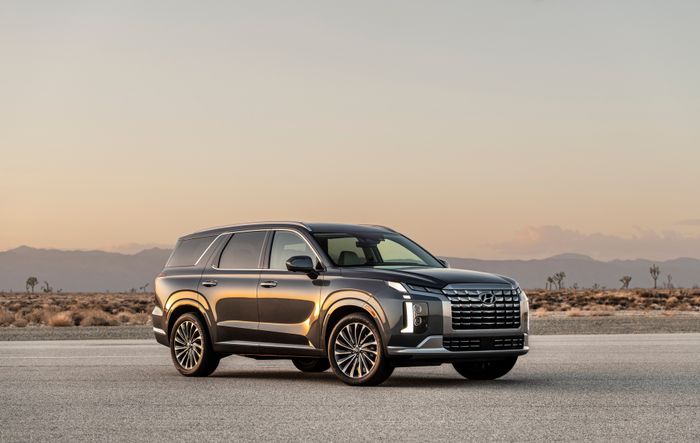 Hyundai Palisade 2023 tiếp tục lộ diện tại trạm kiểm định khí thải, khiến cho Explorer và Land Cruiser Prado cảm thấy không khỏi áp lực - Hình 6
