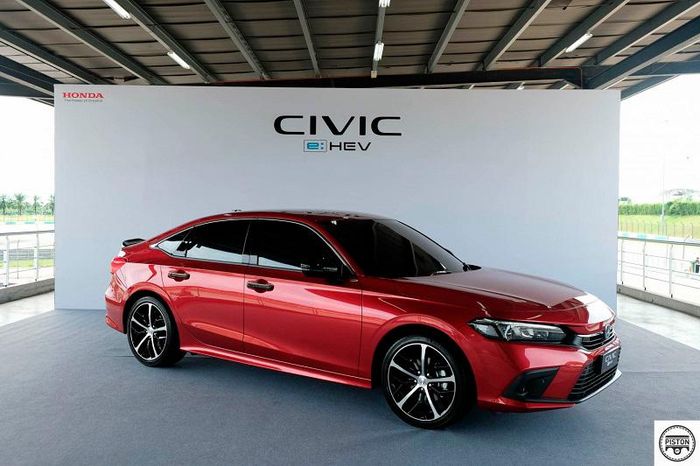 Honda Malaysia tiếp cận khách hàng đầu tiên mua Civic phiên bản hybrid - Ảnh 2.