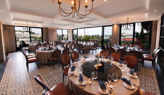 Ảnh-2-Nhà-hàng-ngọc-phương-nam-hạ-long (1).jpg