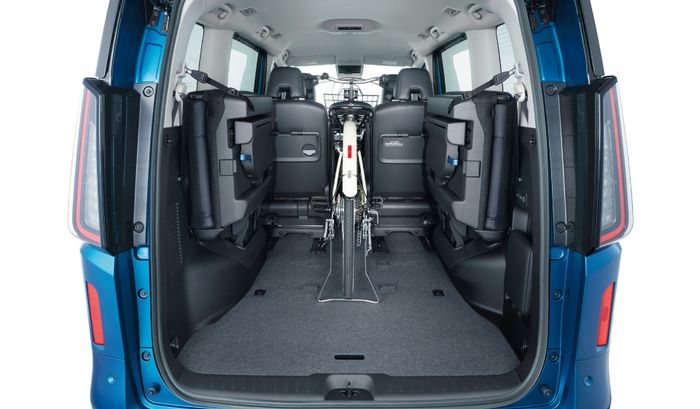 Nissan Serena - Minivan tiên tiến, trang bị công nghệ, sử dụng động cơ giống Nissan Kicks vừa ra mắt tại Việt Nam - Ảnh 19.