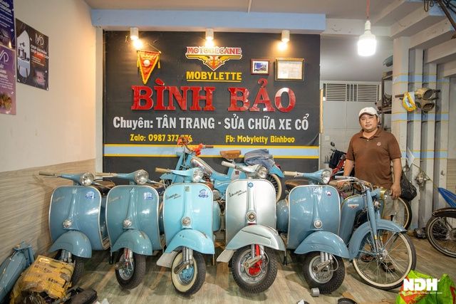 Anh Ngọc Bình đã dành 20 năm để tự sửa chữa các chiếc Vespa, Lambretta cổ của mình - Ảnh 1.