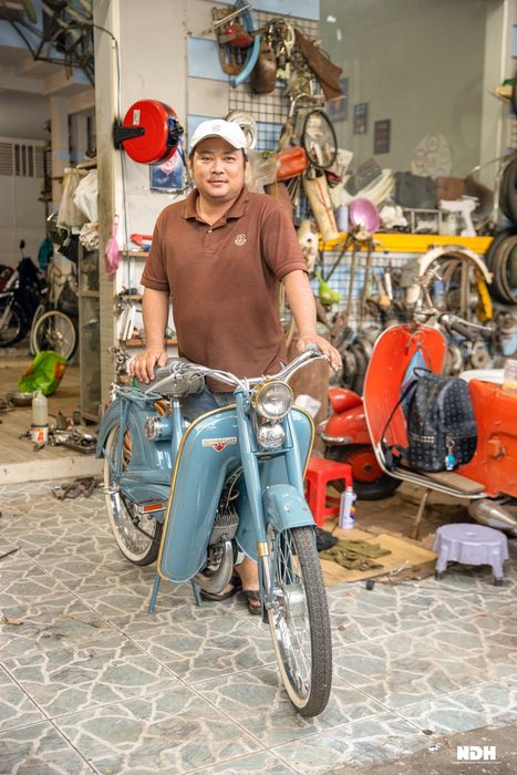 Anh Bình đã dành 20 năm để phục chế các chiếc Vespa, Lambretta cổ của mình - Ảnh 8.