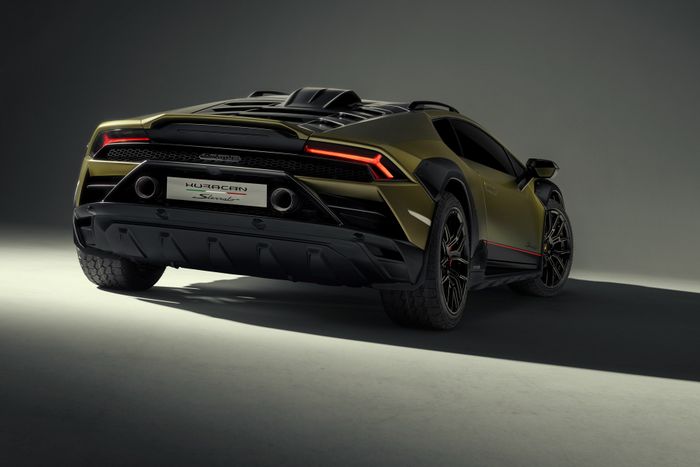 Lamborghini Huracan Sterrato ra mắt: Khi siêu xe cũng địa hình - Ảnh 3.