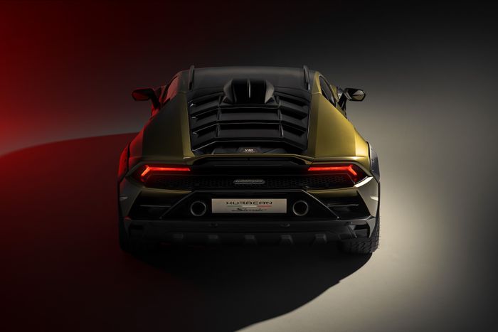 Lamborghini Huracan Sterrato ra mắt: Khi siêu xe cũng địa hình - Ảnh 11.