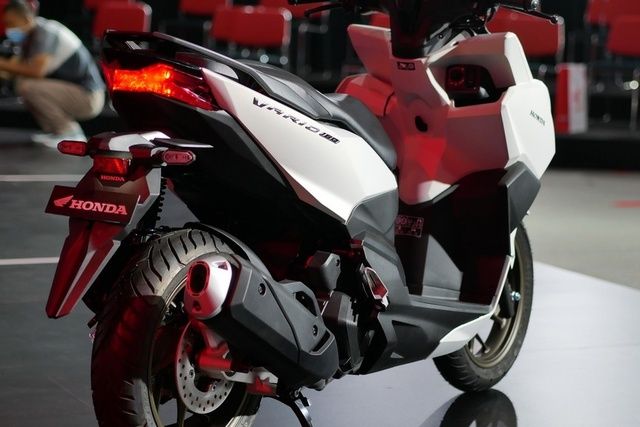 Hình ảnh thực tế của Honda Vario 2022 vừa ra mắt: Tạo áp lực với Yamaha NVX, nhiều cải tiến, sớm có mặt tại Việt Nam - Hình 12.