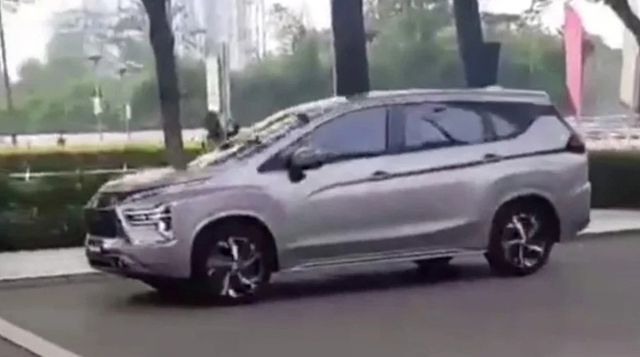 Mitsubishi Xpander 2022 đã lộ diện, có nhiều thay đổi về thiết kế để làm tăng thêm sức hấp dẫn khi nhập khẩu vào Việt Nam - Ảnh 1.