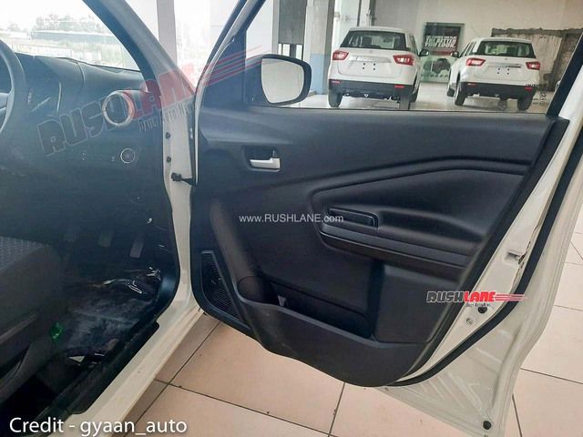 Hình ảnh mới về mẫu Suzuki Celerio đời mới tại đại lý trước ngày ra mắt - Ảnh 12