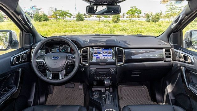 Ford Everest 2022 sắp có mặt tại Việt Nam, phiên bản cũ sẽ được nâng cấp lần cuối: Titanium 4x2 có giá khoảng 1,2 tỷ đồng, động cơ mới mạnh mẽ hơn và tích hợp thêm công nghệ - Hình ảnh 4.