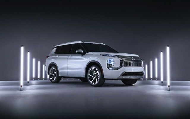 Mitsubishi Outlander ra mắt phiên bản cao cấp nhất: thiết kế đẹp và hiệu suất toàn diện hơn, có thể di chuyển được 87km khi hết xăng - Ảnh 1
