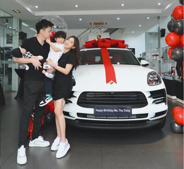 Tin đồn đôi bạn trẻ 9X Tùng Sơn - Trang Lou tậu liền 2 chiếc Porsche giá hơn chục tỷ đồng chỉ sau nửa năm, bổ sung bộ sưu tập xe sang - Ảnh 2.