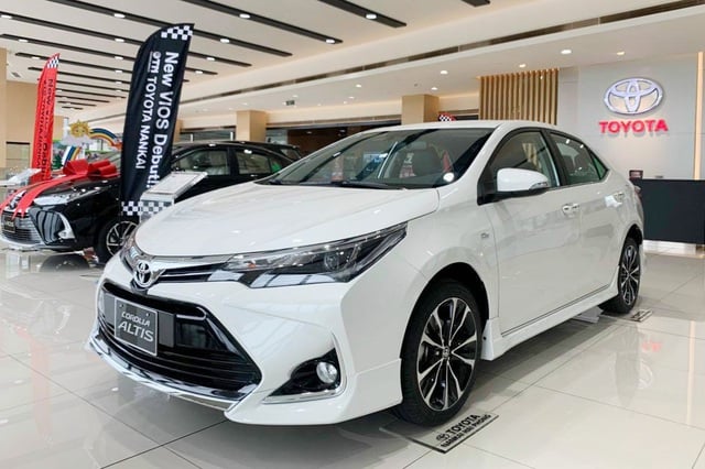 Tranh giành vị trí hàng đầu cuối năm, Toyota chia sẻ chiến lược hỗ trợ phí trước bạ cho nhiều mẫu xe ưa thích, lên đến 40 triệu đồng - Hình ảnh 2.