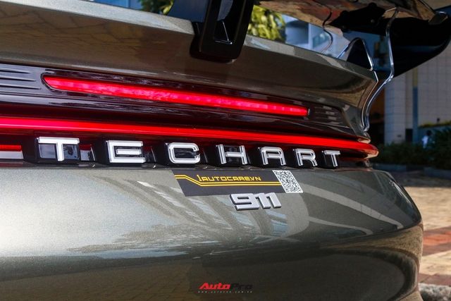 Xem gần chiếc Porsche 911 Carrera S thế hệ mới đã được độ TechArt lần đầu tiên tại Việt Nam: Là một bản demo cho những siêu phẩm sắp tới, với bộ mâm mạnh mẽ nhất và cánh gió sau được trang bị như đồ chơi - Ảnh 15.