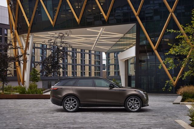 Giới thiệu Range Rover Velar 2022: Bổ sung tiện nghi nội thất, có phiên bản đặc biệt dành cho những người yêu thích vàng - Ảnh 3.