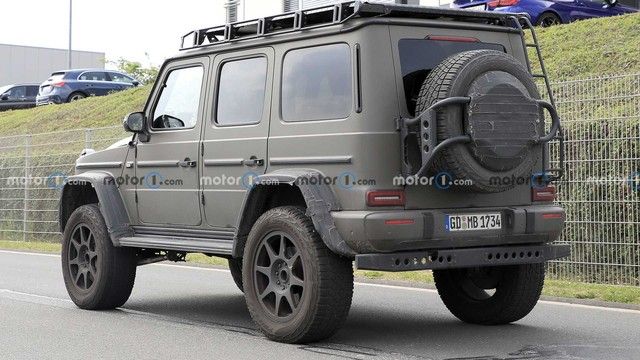 Xuất hiện phiên bản Mercedes-Benz G-Class 4x4 Squared mới - Siêu xe địa hình cho dân giàu - Hình 3.