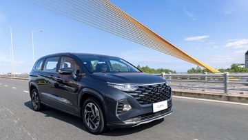 Hyundai Custin 2024 cũng được trang bị các công nghệ an toàn hàng đầu