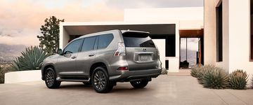 Mặc dù không có nhiều thay đổi, nhưng phần đuôi của Lexus GX460 2024 vẫn thu hút sự chú ý