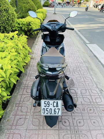 Honda Air Blade 160 2024 có phần đuôi xe được thiết kế cao gọn gàng