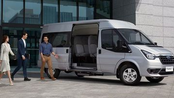 Với giá bán chỉ hơn 800 triệu đồng, Ford Transit 2024 là sự lựa chọn hoàn hảo trong phân khúc minibus 16 chỗ