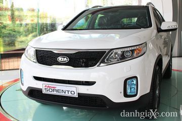 KIA Sorento 2014 trải qua bản facelift về ngoại hình